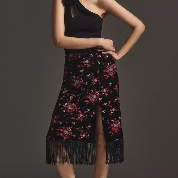 NWT Anthropologie Maeve Velvet Embroidered Fringe Skirt Black Red Silver - Picture 4 of 6
